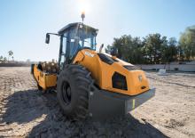 Tahačové válce Case SV211E