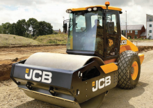 Tahačové válce JCB VM 117 D
