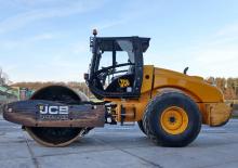 Tahačové válce JCB VM200 D