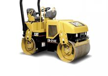 Tandemové vibrační válce Caterpillar CB 214 E