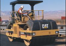 Tandemové vibrační válce Caterpillar CB-534C