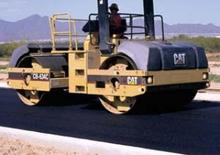 Tandemové vibrační válce Caterpillar CB 334 D