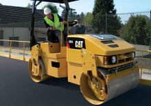 Tandemové vibrační válce Caterpillar CB34