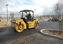 Tandemové vibrační válce Caterpillar CB54B