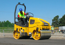 Tandemové vibrační válce Volvo DD24