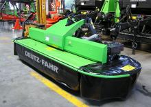 Tažené diskové žací lišty s kondicionérem DEUTZ-FAHR DiscMaster 932 R