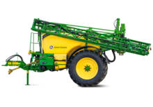 Tažené postřikovače John Deere M732