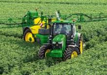 Tažené postřikovače John Deere M944i