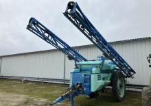 Tažené postřikovače Berthoud Racer 2500