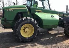 Teleskopické manipulátory John Deere 3400