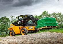 Teleskopické manipulátory JCB 520-40