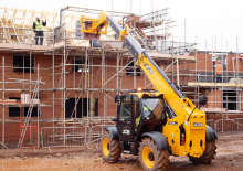 Teleskopické manipulátory JCB 535-95