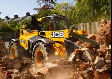 Teleskopické manipulátory JCB 550-80 