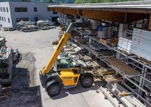 Teleskopické manipulátory Liebherr T 32-7