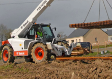 Teleskopické manipulátory Bobcat T 35120 SLMP
