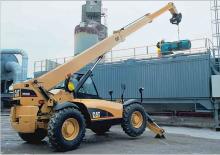 Teleskopické manipulátory Caterpillar TH 560 B