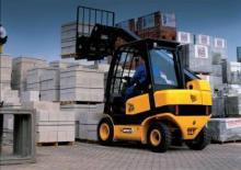 Teleskopické manipulátory JCB TLT25D-HL