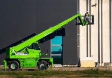 Teleskopické nakladače s horní konstrukcí Merlo Roto 70.24 S PLUS EE4