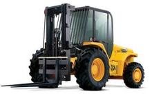 Terénní vysokozdvižné vozíky JCB 940-2