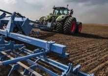 Traktory 4WD Fendt 1046 Vario PowerPlus