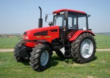 Traktory 4WD Belarus 1221