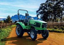 Traktory 4WD DEUTZ-FAHR 2025W