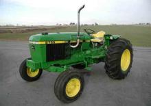 Traktory 4WD John Deere 2755