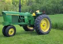 Traktory 4WD John Deere 3010