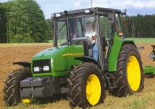 Traktory 4WD John Deere 3100 std