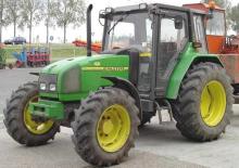 Traktory 4WD John Deere 3200 Komf. X