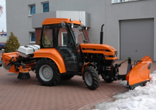 Traktory 4WD Pronar 320AMK