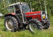Traktory 4WD Massey Ferguson 365