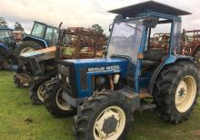 Traktory 4WD Ford-NH 4135 AK