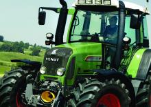 Traktory 4WD Fendt 415 Vario