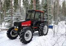 Traktory 4WD Valmet 455