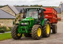 Traktory 4WD John Deere 5080 R Power