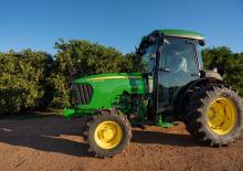 Traktory 4WD John Deere 5080EN
