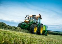 Traktory 4WD John Deere 5090R