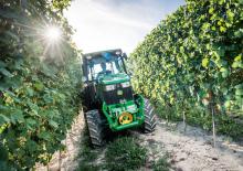 Traktory 4WD John Deere 5105GN