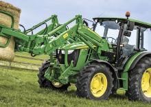 Traktory 4WD John Deere 5115 M