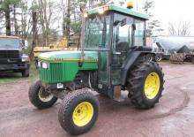 Traktory 4WD John Deere 5300 AN