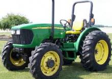 Traktory 4WD John Deere 5425