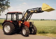 Traktory 4WD Belarus 592