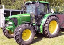 Traktory 4WD John Deere 6120