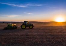 Traktory 4WD John Deere 6170J