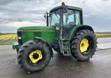 Traktory 4WD John Deere 6600