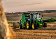 Traktory 4WD John Deere 6M 130 