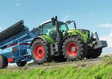Traktory 4WD Fendt 718 Vario Profi