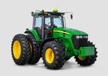 Traktory 4WD John Deere 7215J