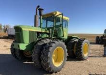Traktory 4WD John Deere 7520
